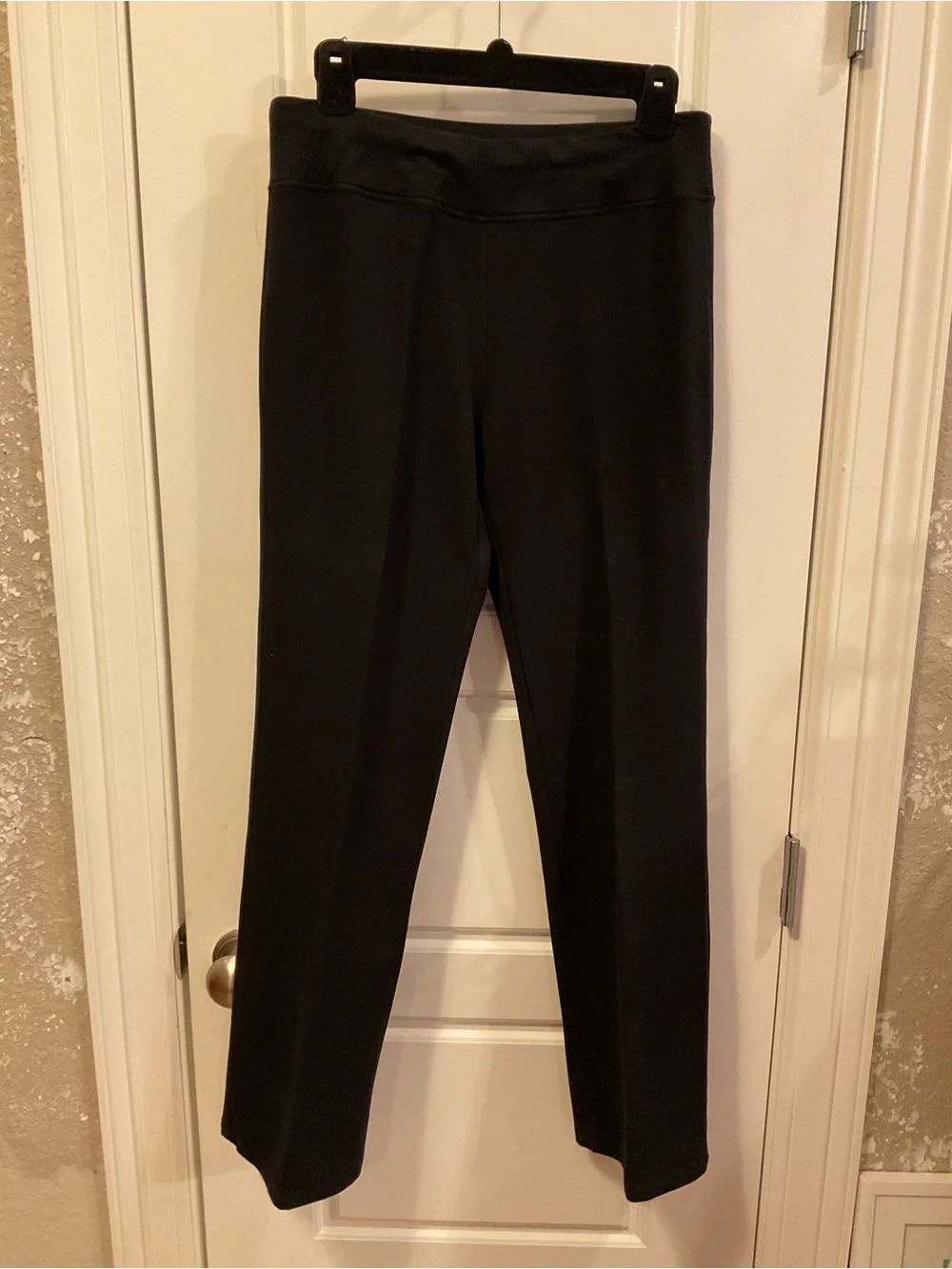 Neiman Marcus Exclusive Stretch Pants - S